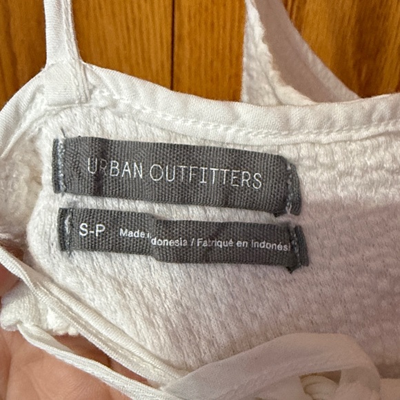 Urban Outfitters Cream Camisole with Spaghetti Straps - Picture 2 of 3